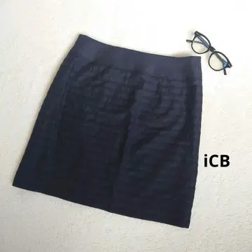 iCB/아이씨비 스트라이프 타이트 스커트 블랙 작은 사이즈