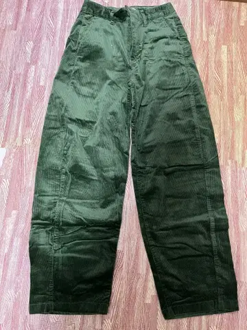 유니클로 코듀로이 커브 팬츠