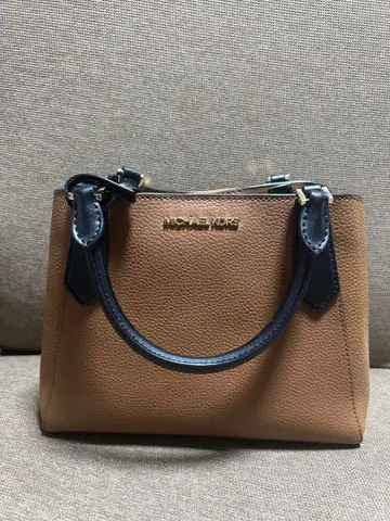 MICHAEL KORS 숄더백 브라운