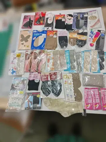 새상품 미사용 여성용 레그 웨어 세트 다종 약 37점