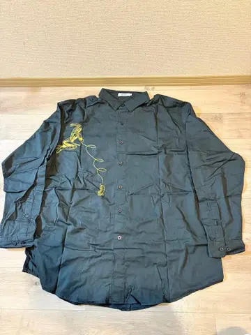 새상품 죠죠의 기묘한 모험 황금의 바람 그라니프 부챠라티 셔츠 L