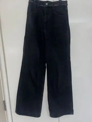 EMODA 벨트 프린지 저스트 허리 청바지