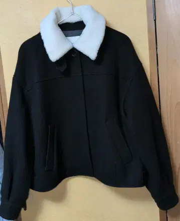 인조 모피 옷깃 블랙 자켓