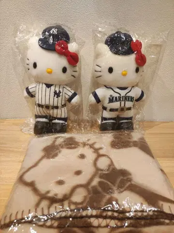미사용 키티 MLB 봉제 인형 양키스 마리너스 2체 세트 타월 포함