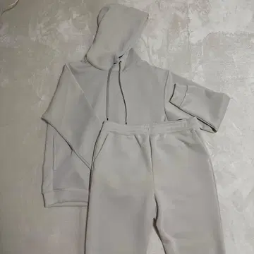 라이트 그레이 후드 부착 셋업