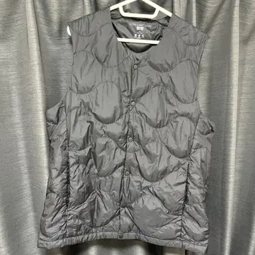 유니클로 울트라 라이트 다운 컴팩트 베스트 다운 베스트