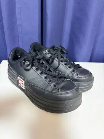 FILA 통굽 스니커즈 블랙