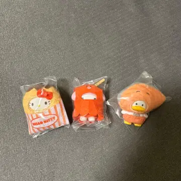 산리오 치비토모 오카즈 키티 마이멜로디 오리 페클