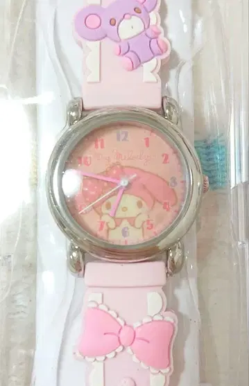 새상품 뚜껑 미사용 마이멜로디 손목시계 늘어진 귀