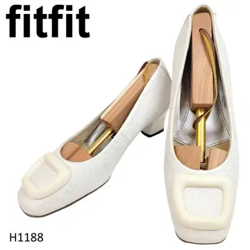 새상품급 핏핏 스퀘어토 청키힐 버클 모티브 23