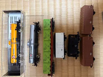 N게이지 철도 모형 세트 컨테이너와 탱크 자동차