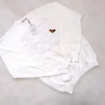 새상품 Santafe 산타페 스테디셀러 크루넥 리브 스웨트 셔츠