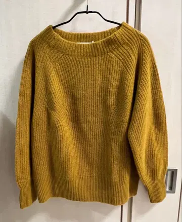 새상품 그린 라벨 릴랙싱 보트넥 긴팔 니트 머스타드 컬러