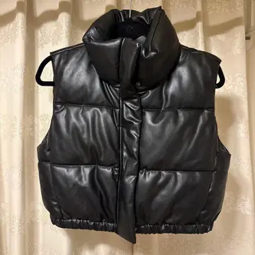 ZARA 다운 베스트 숏 기장 S사이즈