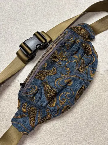 VOO 보 허리 파우치 고블랑 파랑