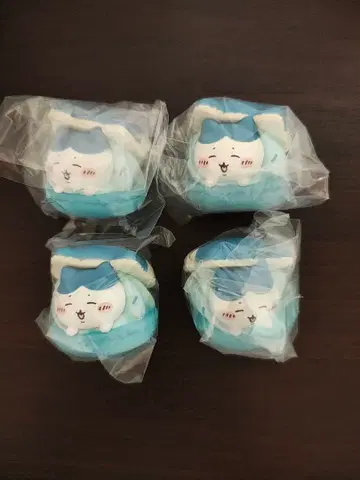 치이카와 캐릭터 마카롱 하치와레 4개 세트