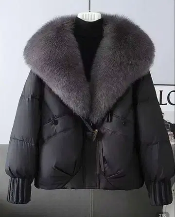 블랙 다운 자켓 그레이 퍼 옷깃