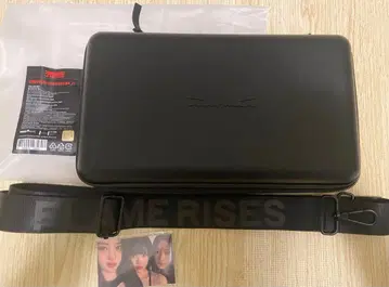 LE SSERAFIM STRUCTURE CROSS BAG