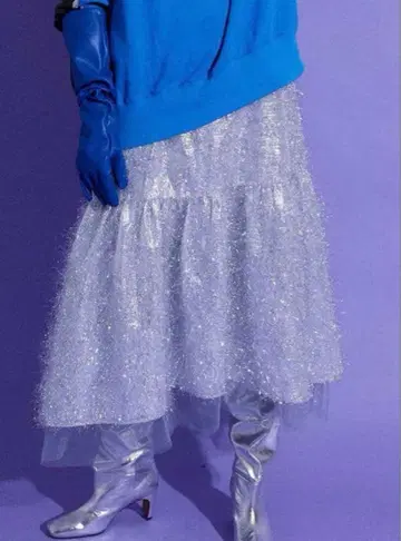 [ 가격 인하 가능 ] 메탈릭 얀 볼륨 스커트 MAISON SPECIAL