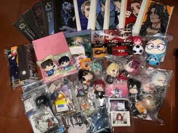 애니메이션 굿즈 묶음 판매 200점 이상