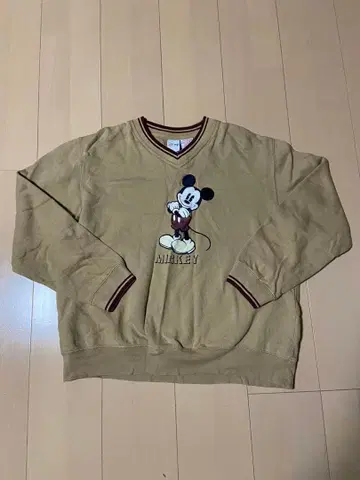 미키 V넥 맨투맨 구제 의류