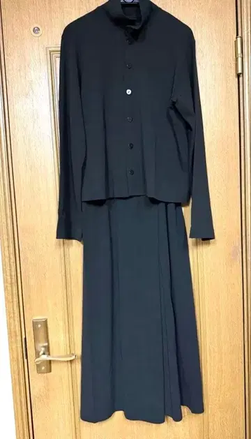 요건 레일 짙은 녹색 긴팔 셋업