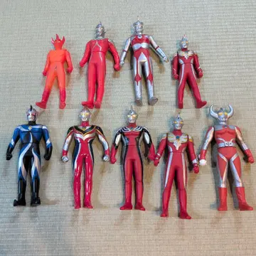 울트라맨 소프트 비닐 9체 세트