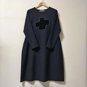 [ 미사용품 ] CRESCENT 파누 원피스 패치워크 자수 네이비