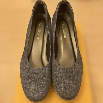 Hills Avenue 다크 그레이 플랫 펌프스