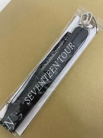 SEVENTEEN Follow to Japan 숄더 스트랩
