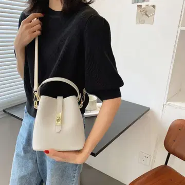 [신상 미사용] 여성용 PU 가죽 핸드백 아이보리