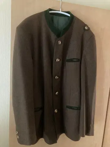 배송비 포함 티롤리안 자켓 로덴슈타인 울 사슴 뿔 버튼입니다