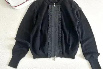 MONCLER 블랙 프릴 자켓
