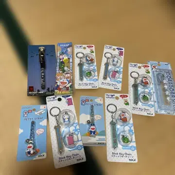 도라에몽 스트랩 세트 복수 미개봉 새상품이지만, 얼룩이 있습니다.