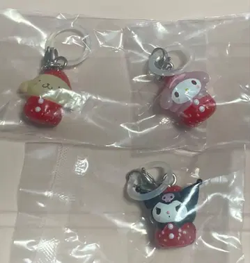 산리오 캐릭터즈 딸기 메지루시 액세서리 3종 세트