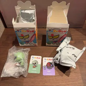 유루군 돔 자쿠