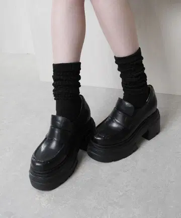 LIPSERVICE 볼륨 밑창 로퍼