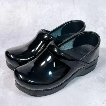 [ 단스코 ] 사보 샌들 (37) 프로페셔널 페이턴트 통굽 블랙