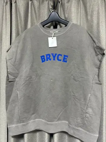 BRYCE 자수 코튼 T셔츠 그레이