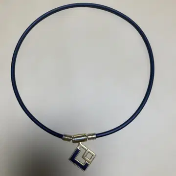 골드 다이아몬드형 목걸이