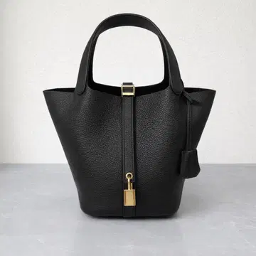 천연 가죽 고급 큐브백 버킷백 블랙 핸드백 럭셔리 pm