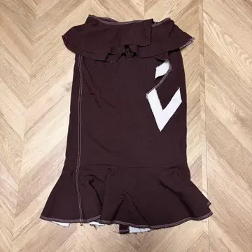 IRENE 프릴 장식 브라운 타이트 스커트 38