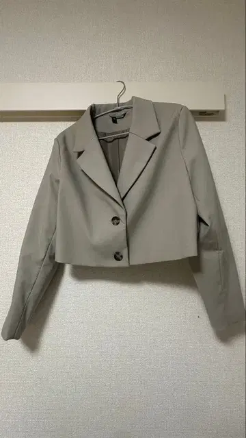 H&M NiziU 콜라보 테일러드 자켓 셋업