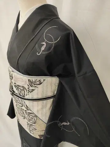 미사용 새상품 순수 실크 이중 기모노 자수 호몬기 단품