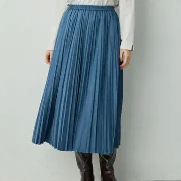 [ 미사용 새상품 ] Petit Honfleur 스웨이드 플리츠 스커트