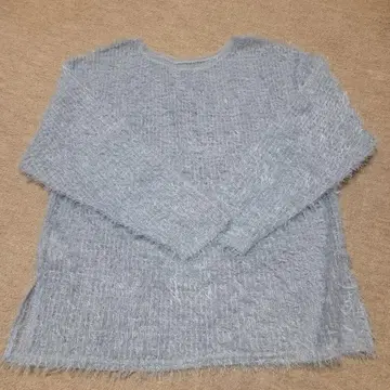 CHIGNON 페더라이크 니트