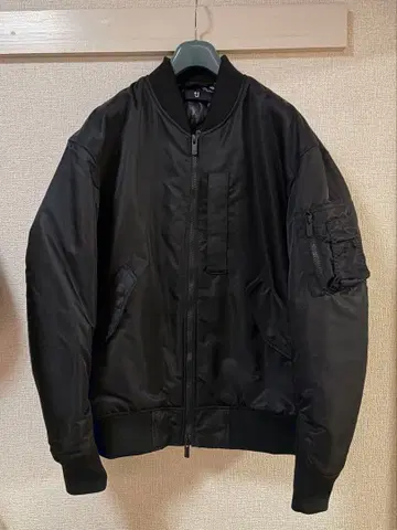 유니클로 +J 하이브리드 다운 오버 사이즈 MA-1 블루종