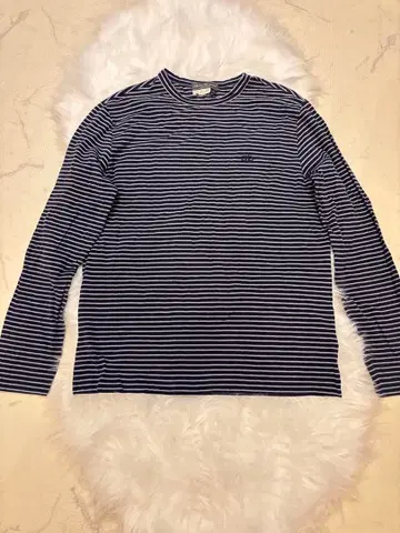 페라가모 네이비와 화이트 스트라이프 긴팔 티셔츠 M