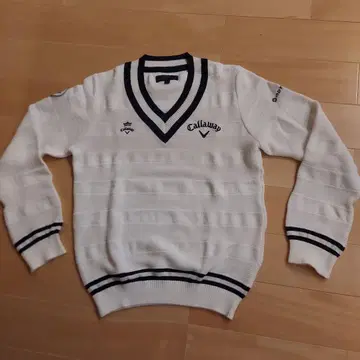 새상품! Callaway 여성용 V넥 스웨터