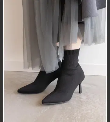 [ 새상품 미사용 박스 포함 ] RANDA 삭스부츠 (니트부츠)